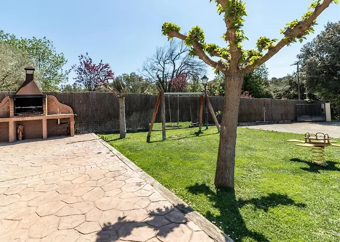Can Buganto Amplia Casa Con Piscina Y Jardin