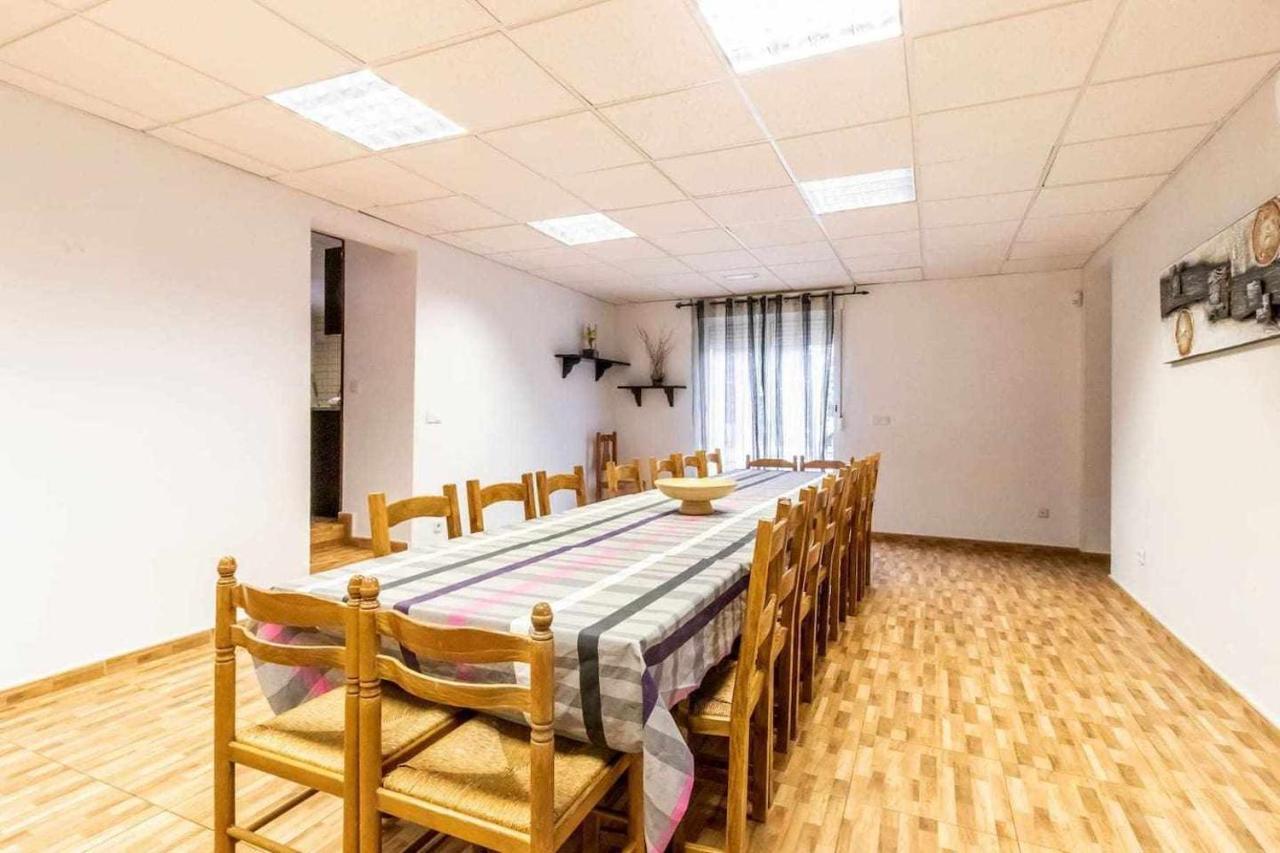 Buganto Amplia Casa Con Piscina Y Jardin * Llambillas